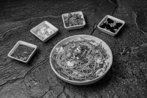 Egg Hakka Noodles