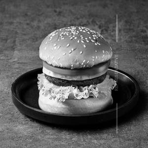Momos Veg Burger