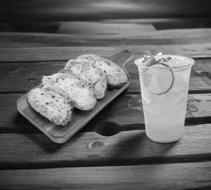 Cheese Garlic Bread + Mint Mojito