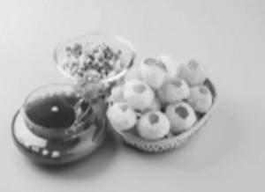 Pani Puri (10) With Moong Boondi
