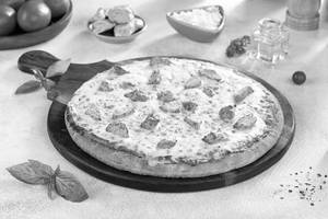 La Chicken Meatball Pizza