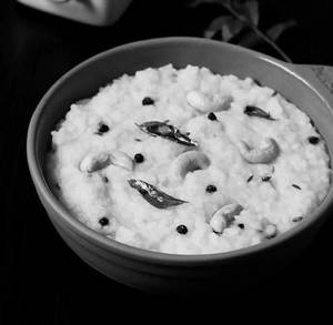 Ven Pongal - Chutney, Sambar (in pure Cow Ghee and with roasted A grade cashews)