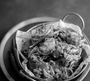 Pyaz Pakoda