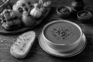 Roasted Bell Peppers And Tomato Soup