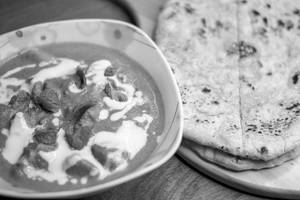 Chicken Butter Masala With Roti Combo [3 piece chicken & 2 piece roti]