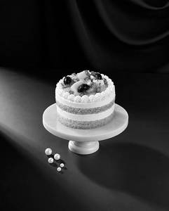 Eggless Fresh Fruit Mini Cake