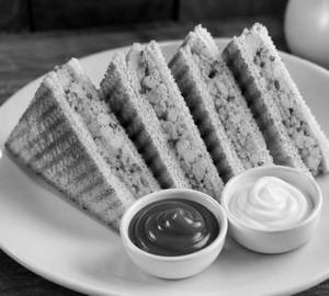 4 Pc Aloo Bread Sandwich