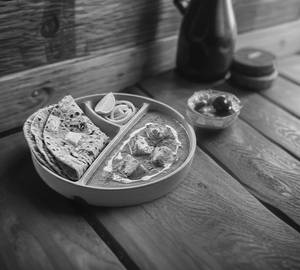Paneer Roti Thali(4 Pc)