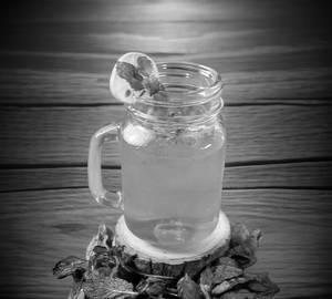 Curacao Blue Lagoon Mojito
