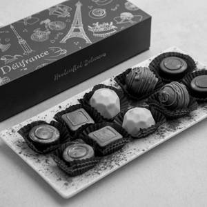 HANDCRAFTED CHOCOLATE 10 PC