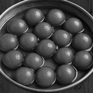 Gulab Jamun 1 Kg 24pcs