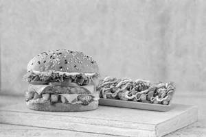 Ultimate Snacker Peri Peri Burger Meal