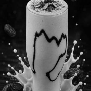 Dates Milk Shake