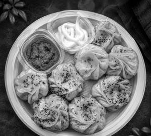 Soft And Juicy Bite Steam  Veg Momos