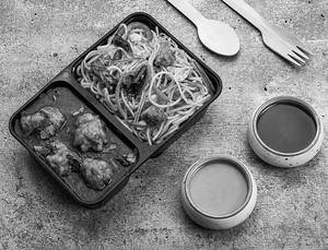 Chilli Garlic Chicken Noodles + Chicken Szechuan Gravy