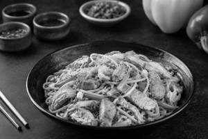 Chcken Singapore Rice Noodles
