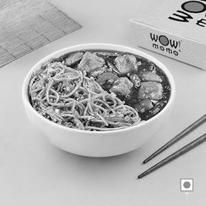 Hot Garlic Noodles with Chilli Paneer