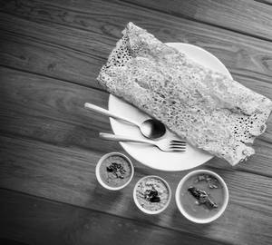 Plain rava dosa