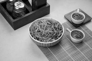 Chilli Garlic Noodles (veg)