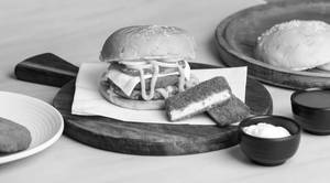 Peri Peri Paneer Burger