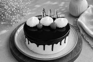 Royal Suit Tuxedo Cake [500 Grams]