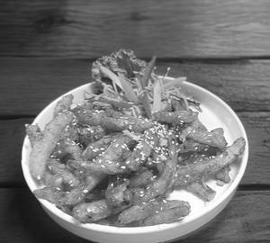 Sesame Chilli Potatoes