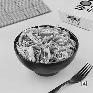 Chicken Noodles in Hot Garlic Sauce