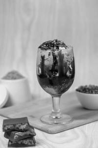 Dubai Kunafa Chocolate Sundae
