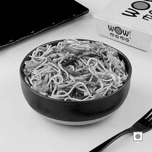 Veggie Noodles in Chilli Garlic Sauce