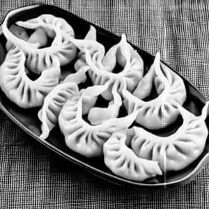 Garlic White Sauce Momo