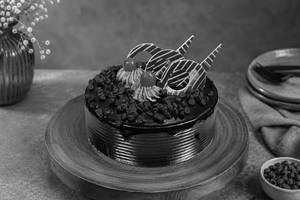 Royal Choco Chip Cake [500 Grams]