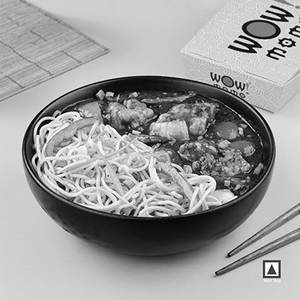 Veg Hakka Noodles with Chilli Chicken