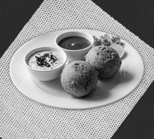Egg Bonda 2 Pic + Satni + Sauce