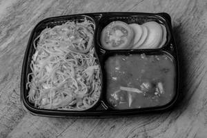 Maharaja Special Veg Noodles With Veg Manchurian