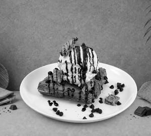 Lotus Biscoff Waffle Sundae