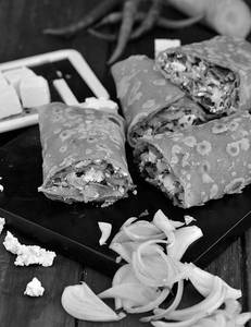 Falafel Jowar Wrap