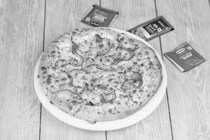 Onion Capsicum Pizza [7]