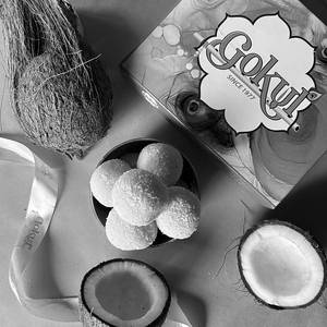Nariyal Laddu