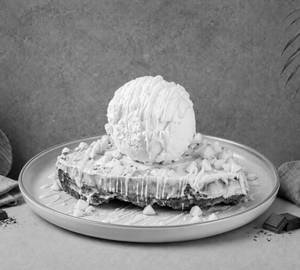 Vanilla Affair Waffle Sundae