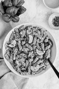 Gluten-free Fusilii Pesto Pasta With Veggies & Parmesan