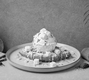 Marshmallow  Waffle Sundae