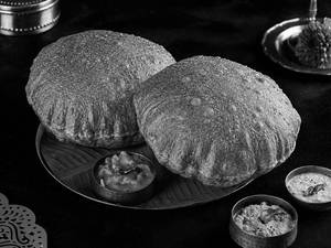 Palak Poori Sagu