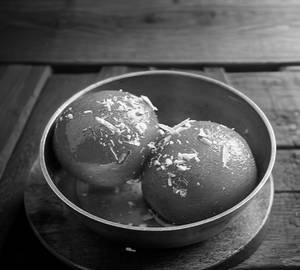 Hot Gulab Jamun (2 Pcs)