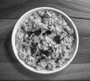 Oats and fruit bowl