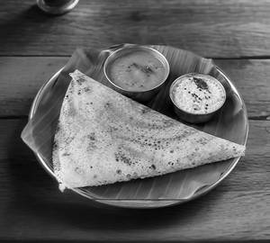 Onion rava dosa