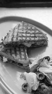Vegan Bbq Jackfruit Grilled Cheese Sandwich ( N ))