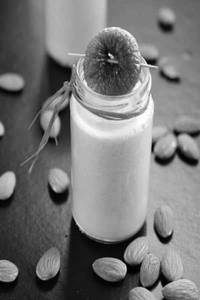 Anjeer Badam Thick Shake