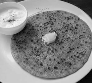 Comfort combo [2 aloo paratha with sides]