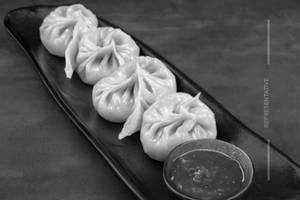 Chicken Cheese Steam Momos