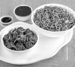Veg Manchurian Fried Noodles